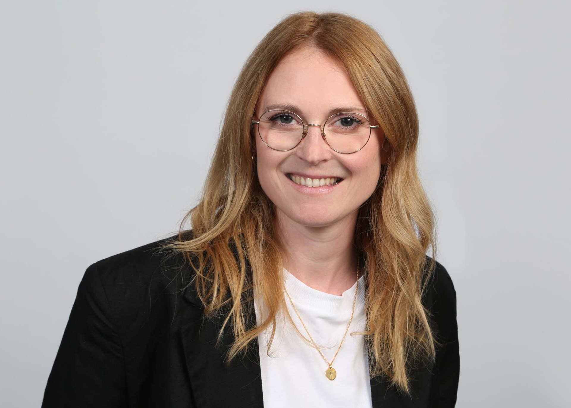 Porträtfoto Pia Winkler