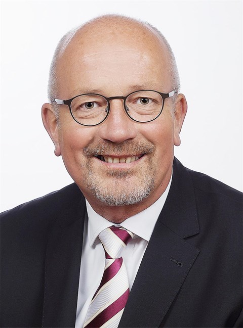 Porträtfoto Josef Lüttig