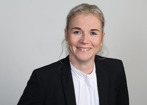 Porträtfoto Kathrin Waldhoff